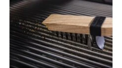 Broil King Deep Bristle Grill Brush - 65229 -BBQs Grill Shop BK 65229 lifestyle 03 1000x563 1