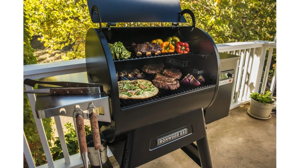 Traeger - Ironwood D2 650 Pellet BBQ - Free Cover And Front Folding Shelf 9 Traeger - Ironwood D2 650 Pellet BBQ - Free Cover And Front Folding Shelf - Image 9