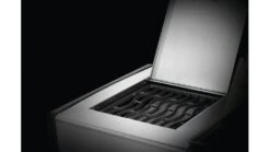 Napoleon Rogue RSE625RSIBPSS-1-GB Gas BBQ - Free Cover & Accessories 10 Napoleon Rogue RSE625RSIBPSS-1-GB Gas BBQ - Free Cover & Accessories -BBQs Grill Shop RXT525 625 1 SideBurner IR LargeShelf SS 1000x563 2