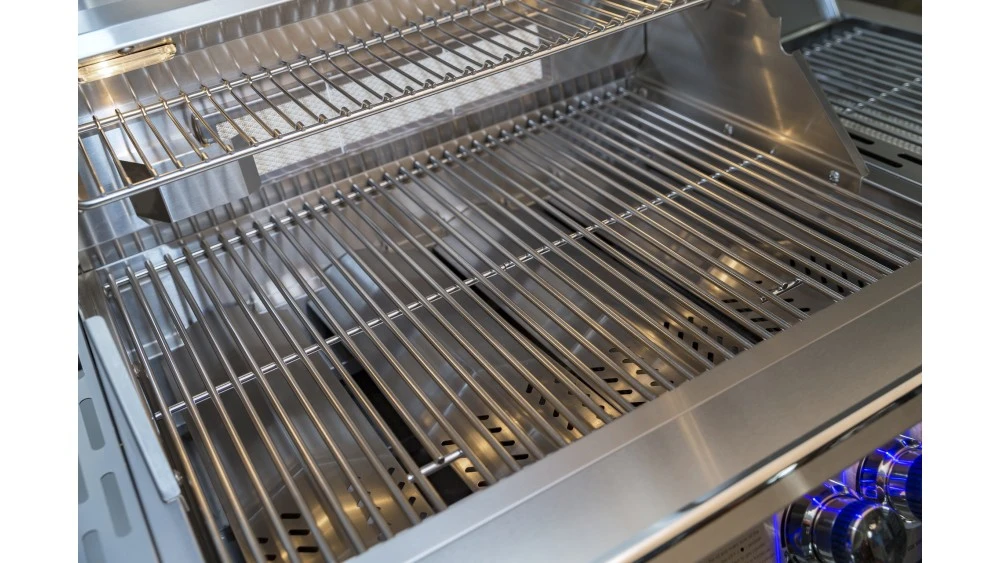 Whistler Grills Bibury 4 Gas BBQ With Free Cover And Rotisserie 5 Whistler Grills Bibury 4 Gas BBQ With Free Cover And Rotisserie - Image 5